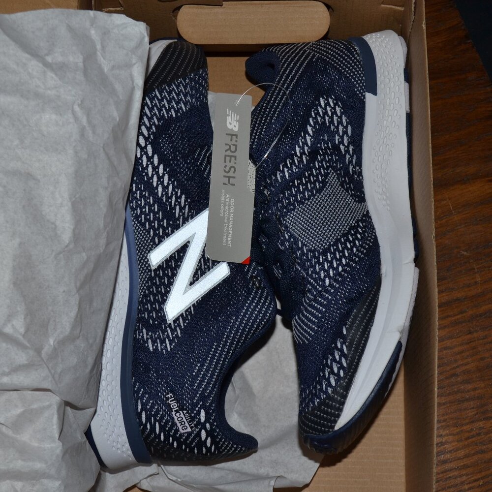 Woman's New Balance Tennis Shoes Brand New In Box Size 6 1/2